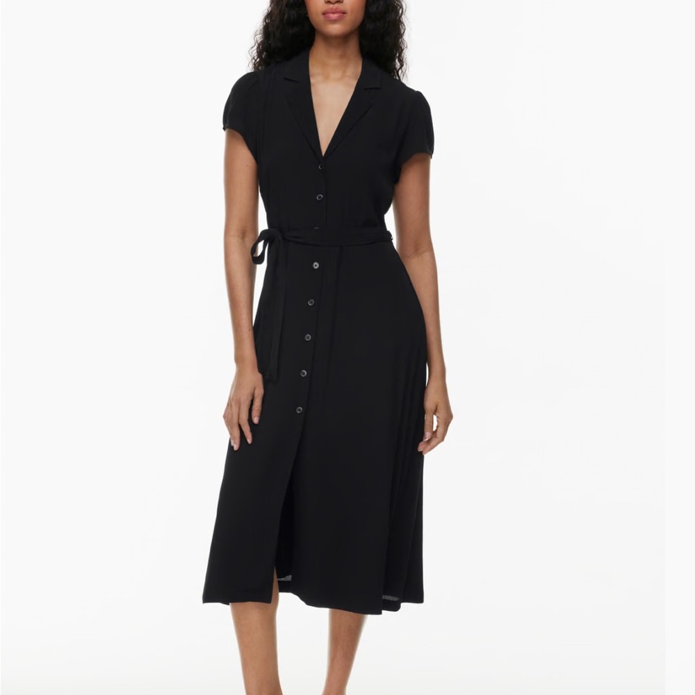 Aritzia Wilfred crêpe button up dress with belt XS